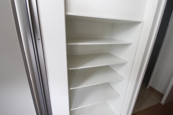 収納　※別部屋の写真です