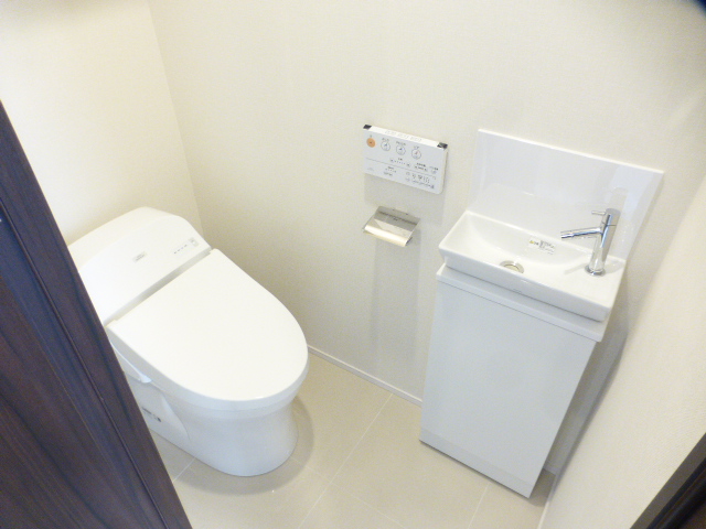 トイレ　トイレ