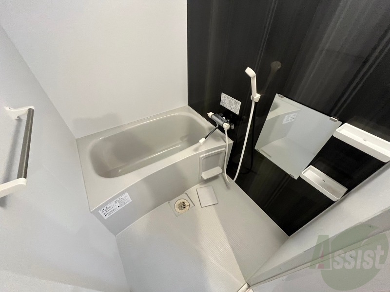 バス・シャワールーム　お風呂になります。一日の疲れを癒してくださいね。