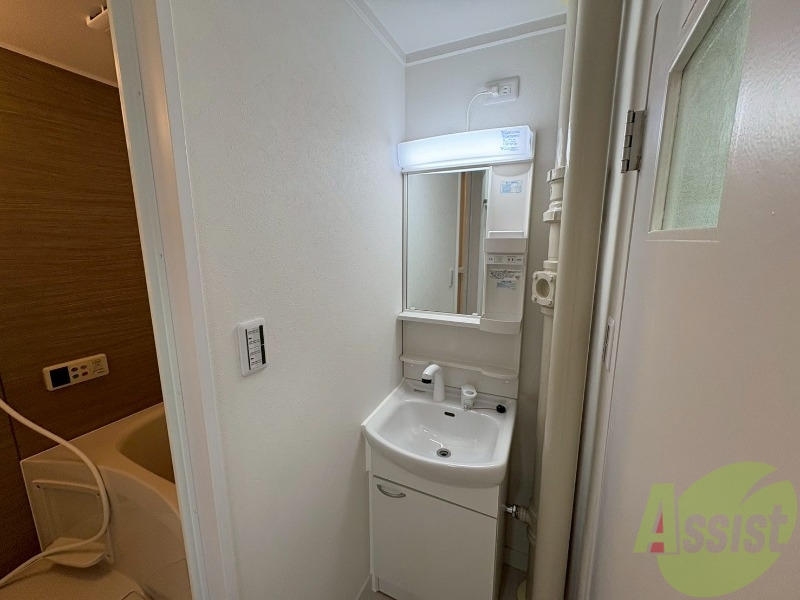 洗面設備　独立洗面台が付いてるので、身支度もしやすいです。