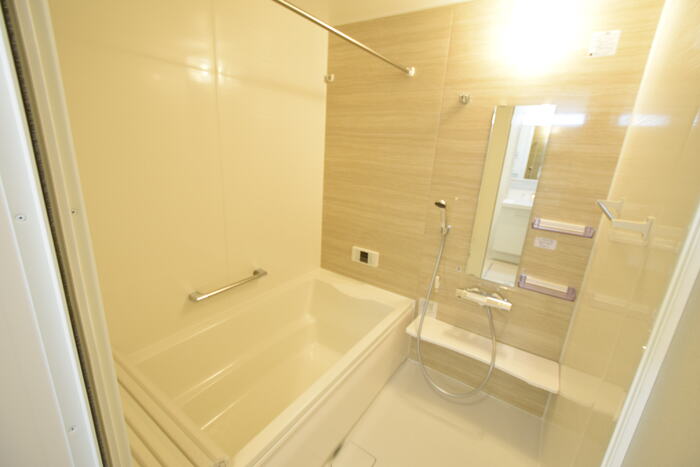 バス・シャワールーム　お風呂で日々の疲れを落としましょう