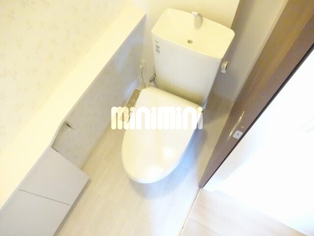 トイレ　浴室乾燥機付き