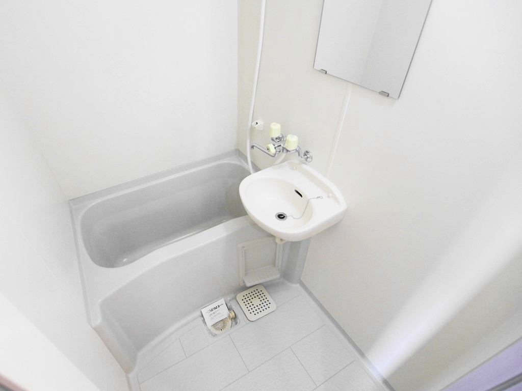 バス・シャワールーム　※別部屋のお写真です※