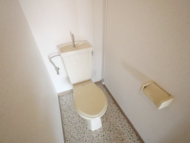 トイレ　清潔感のあるトイレです