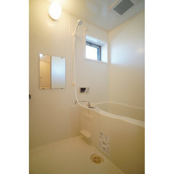 バス・シャワールーム　※同仕様、別の部屋の写真です