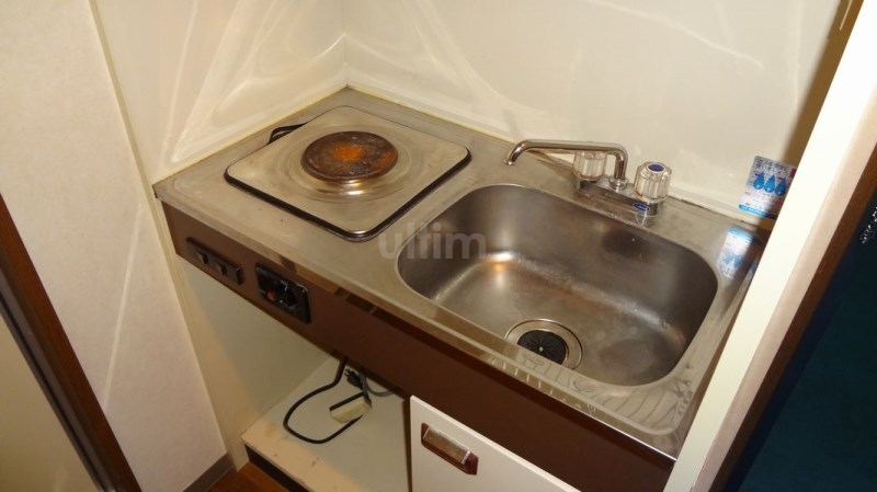 キッチン　同タイプ別室の画像です、ご参考までに