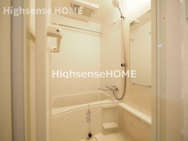 バス・シャワールーム　ゆったり過ごせるお風呂です