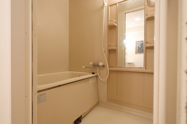 バス・シャワールーム　バス・シャワールーム