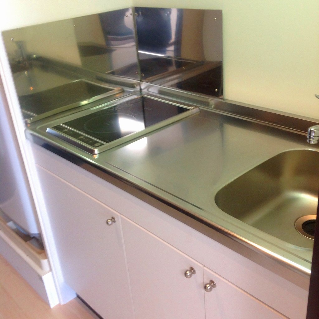 キッチン　同タイプ別物件のため、実際とは異なります。