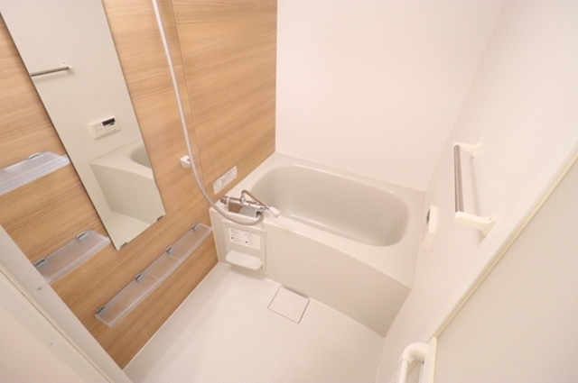 バス・シャワールーム　浴室