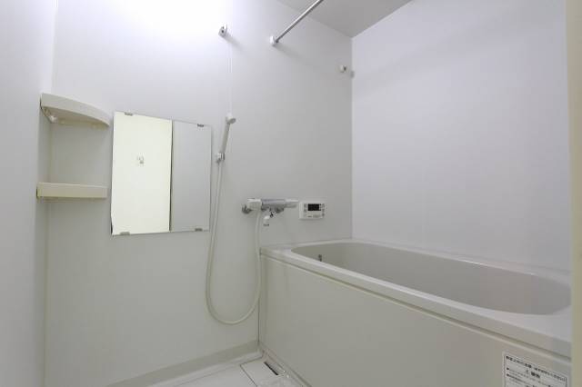 バス・シャワールーム　※１０１号室室内参照