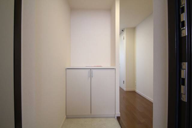 玄関　※１０１号室室内参照