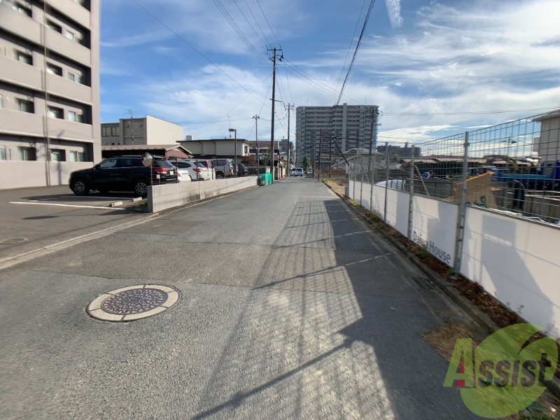 バルコニー　物件はこちらに建設予定となっております。