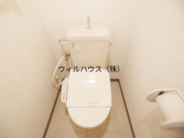 トイレ　ウォシュレット付きです！