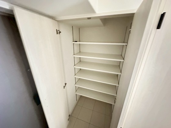 玄関　※別部屋の写真です