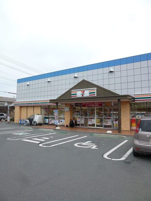 コンビニ　セブンイレブン安曇川駅前店（コンビニ）まで190m
