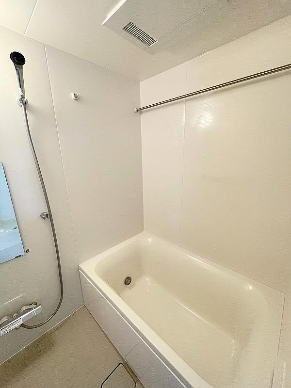 バス・シャワールーム　追い焚き・浴室乾燥機能付き