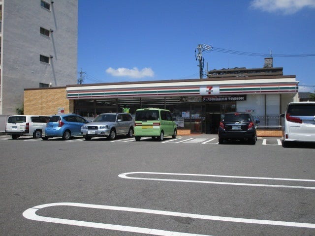 コンビニ　セブンイレブン一宮大和町馬引店（コンビニ）まで723m
