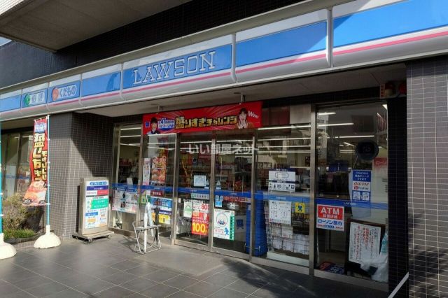 コンビニ　ローソン新宿荒木町店（コンビニ）まで372m