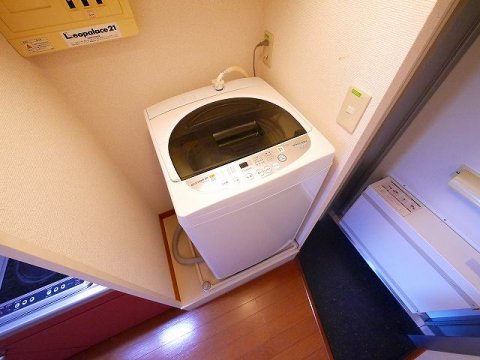 その他設備　嬉しい室内洗濯機置き場がございます。
