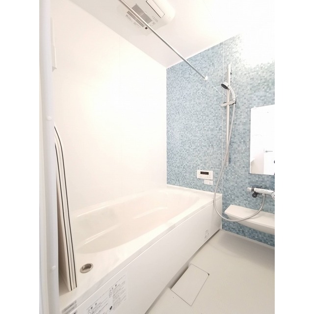 バス・シャワールーム　別号室の写真になります。