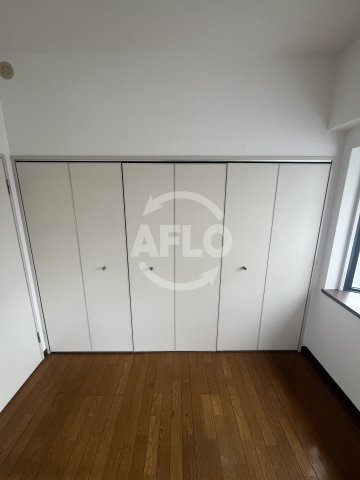 収納　アスティオン江坂　クローゼット