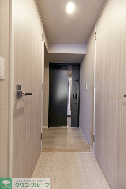 玄関　※写真は同タイプ住戸です。