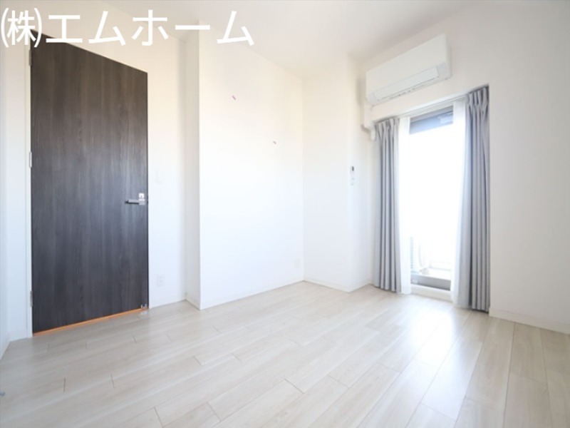 その他部屋・スペース　洋室6.1帖　バルコニー付