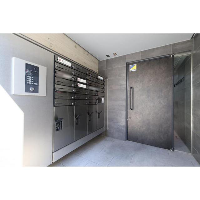 エントランス　オートロック