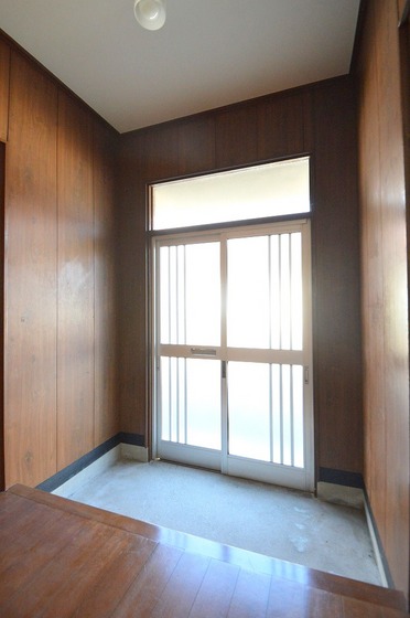 玄関　大きめの玄関スペース