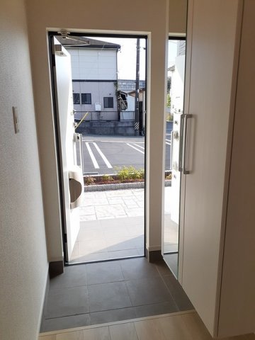 玄関　ゆったりとした玄関です