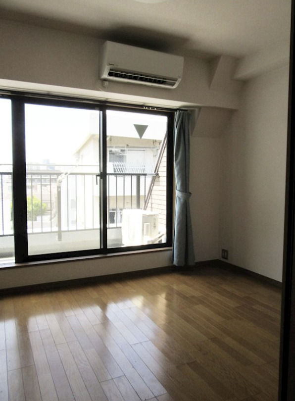 居室・リビング　居間です