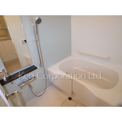 バス・シャワールーム　同タイプ13階のお部屋を撮影。仕様が異なることがあります。