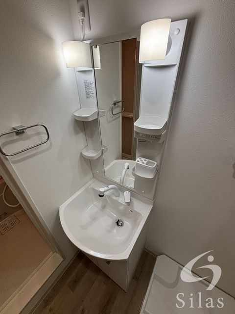 洗面設備　同仕様