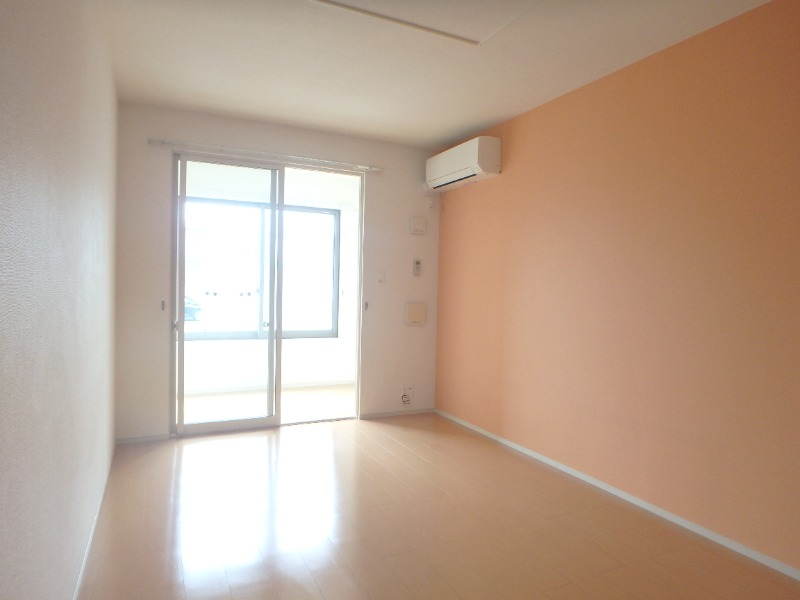 居室・リビング　図面と現状に相違がある場合には現状を優先