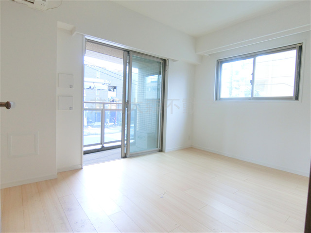 居室・リビング　東向き南東角部屋の洋室7.2帖