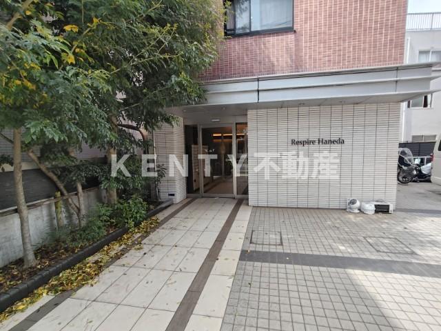 エントランス　ゆとりのあるエントランスです