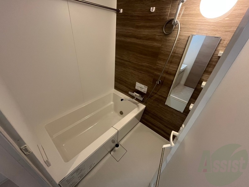 バス・シャワールーム　お風呂になります。一日の疲れを癒してくださいね。