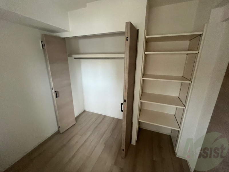 収納　寝室の収納になります。広々としてたくさん収納できます。