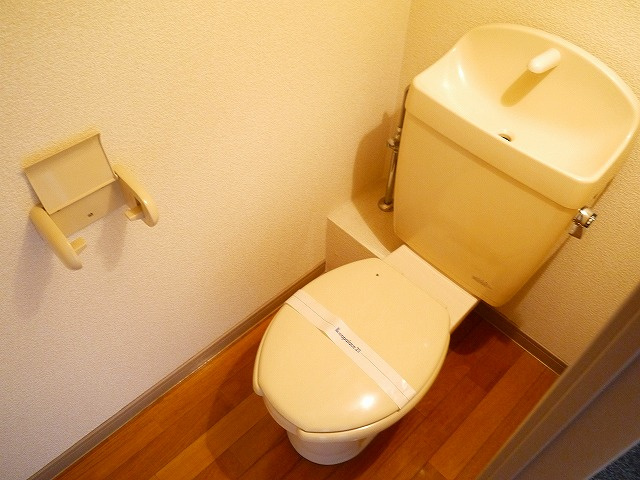トイレ　落ち着いたトイレです