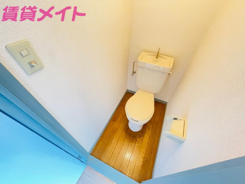 トイレ　別部屋参考写真です