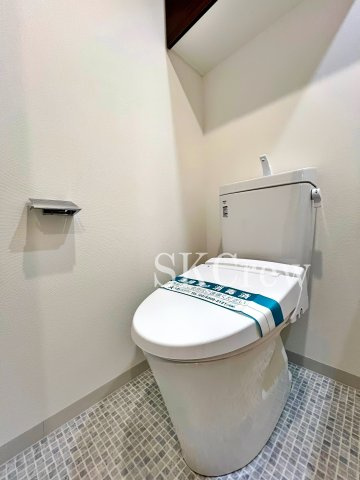 トイレ　別号室の写真です