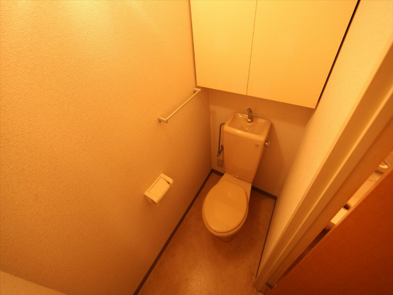 トイレ　洋式トイレ（温水洗浄便座設置可）