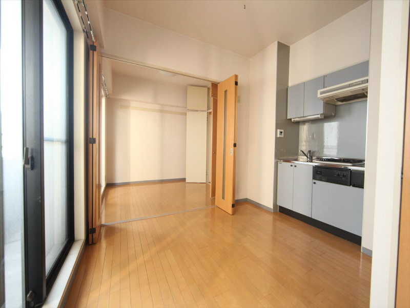 その他部屋・スペース　ＤＫ6帖　洋室5帖　エアコン完備　２ＷＡＹバルコニー