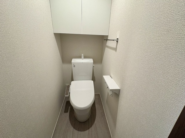 トイレ　温水洗浄暖房便座