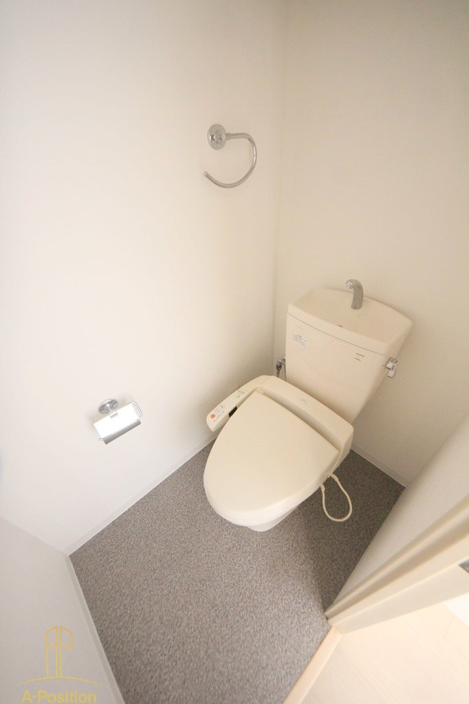 トイレ　アルグラッド ザ・タワー心斎橋