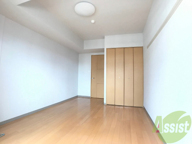 居室・リビング　７．５５帖の洋室です。清潔感のあるお部屋です。