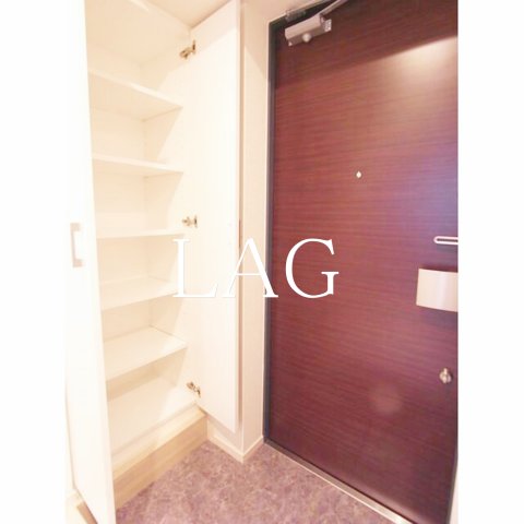 玄関　玄関です。