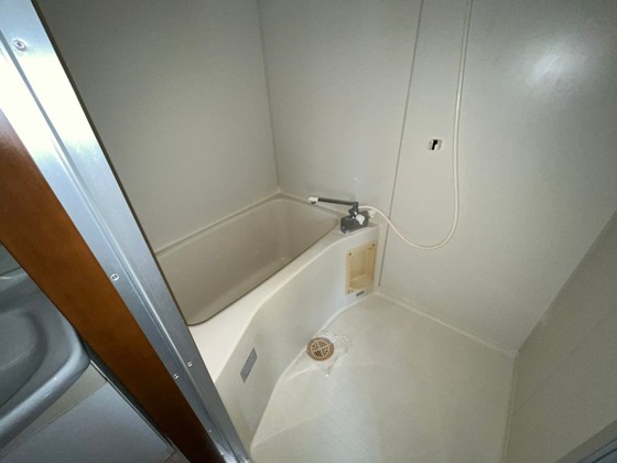 バス・シャワールーム　※別部屋の写真です