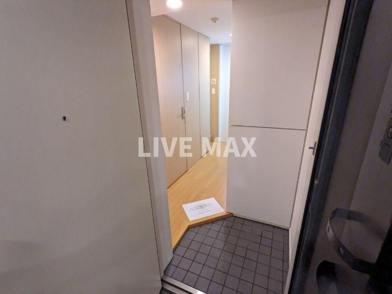 玄関　※別号室参考写真